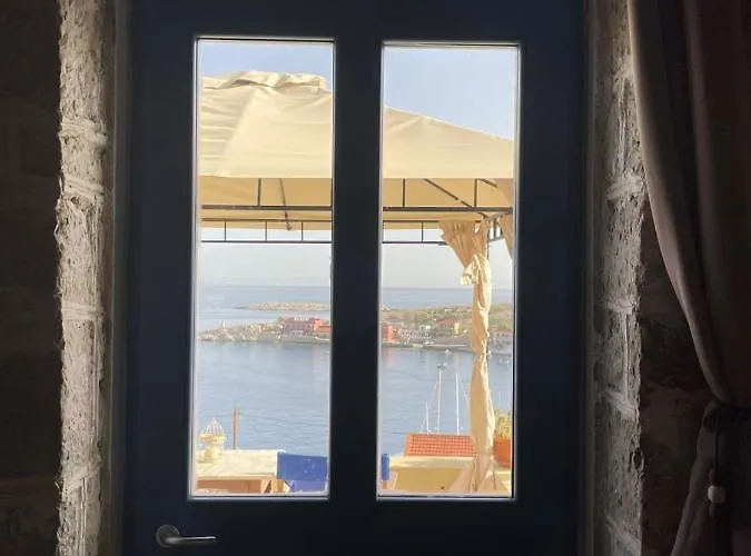 펜션 Marina Castellana Chalki Town