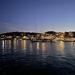 Marina Castellana * Chalki Town