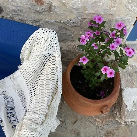 Marina Castellana * Χάλκη