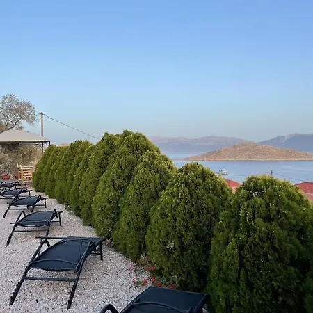 Tatil Evi Marina Castellana Chalki Town