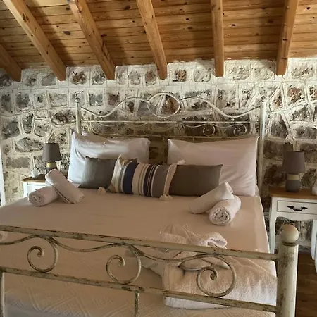 Tatil Evi Marina Castellana Chalki Town