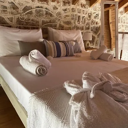 Marina Castellana * Chalki Town