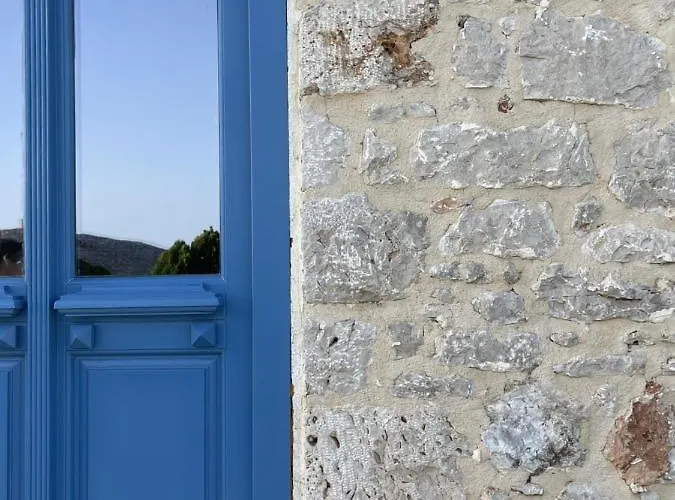 Marina Castellana Hálki