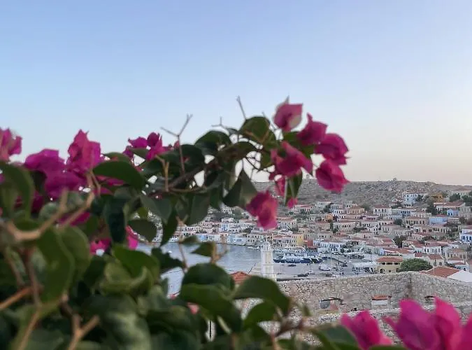 Marina Castellana Nyaraló *